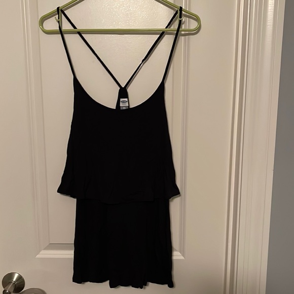 Black ruffle tank top - Picture 1 of 5